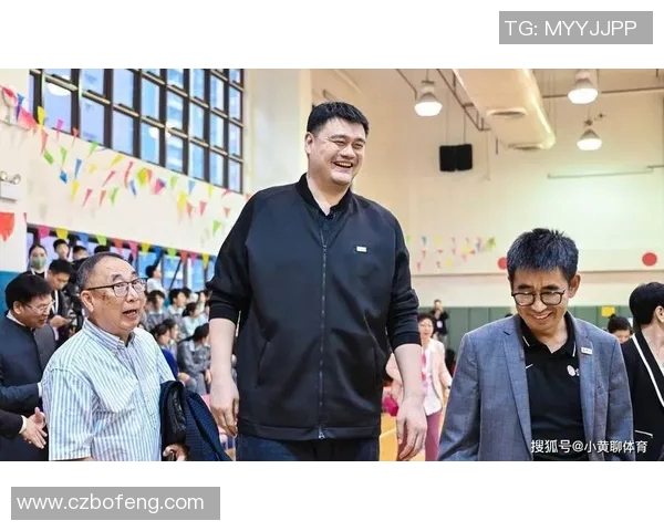 男篮见到姚明的那一刻激动与荣耀交织的篮球传奇时刻